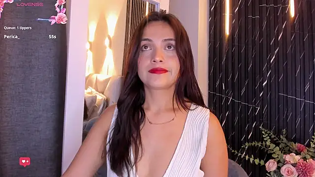 Snapshot of katrina_kaif_x chatting on 05-22-26, 07:23 katrina kaif x online show from 05-22-26, 07:23