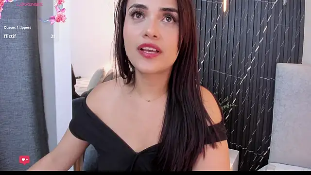 Snapshot of katrina_kaif_x chatting on 04-28-26, 07:18 katrina kaif x online show from 04-28-26, 07:18