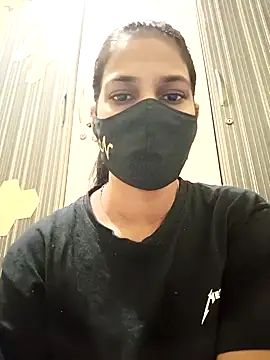 Snapshot of indianliza chatting on 01-06-25, 03:20 indianliza online show from 01-06-25, 03:20