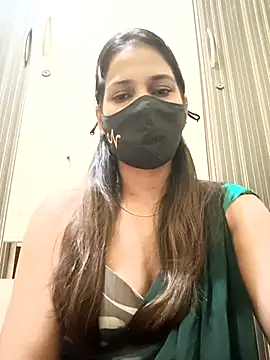 Snapshot of indianliza chatting on 09-17-25, 08:11 indianliza online show from 09-17-25, 08:11