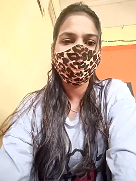 indianliza online show from 11-18-25, 03:32