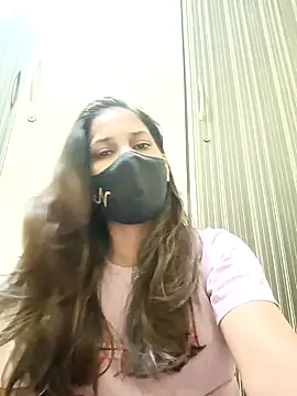 Snapshot of indianliza chatting on 02-11-25, 10:39 indianliza online show from 02-11-25, 10:39