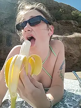 stupid babybird online show from 11-22-25, 05:23