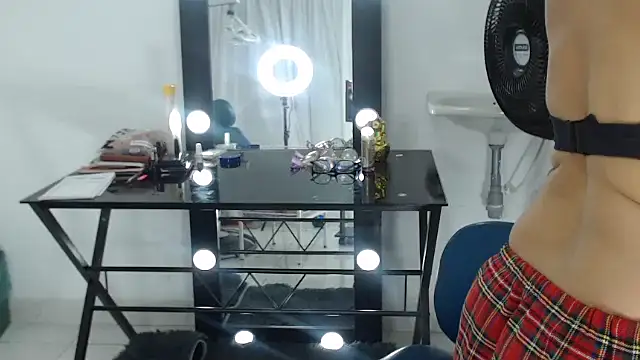 Snapshot of keyla-sensual chatting on 02-20-25, 11:10 keyla-sensual online show from 02-20-25, 11:10