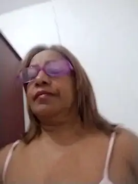 Snapshot of keyla-sensual chatting on 03-16-25, 01:49 keyla-sensual online show from 03-16-25, 01:49