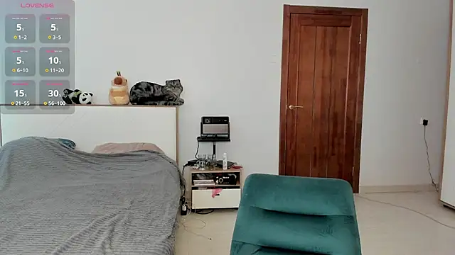 Brooooke online show from 06-25-26, 02:11