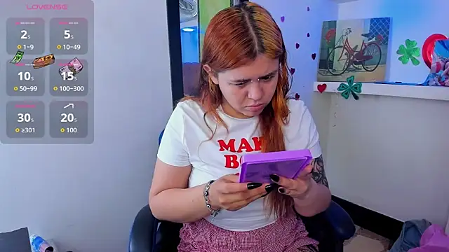 sara winehouse1 online show from 04-05-26, 02:02