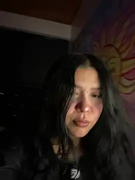 sara winehouse1 online show from 07-18-26, 04:54