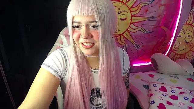 sara winehouse1 online show from 11-14-25, 03:54