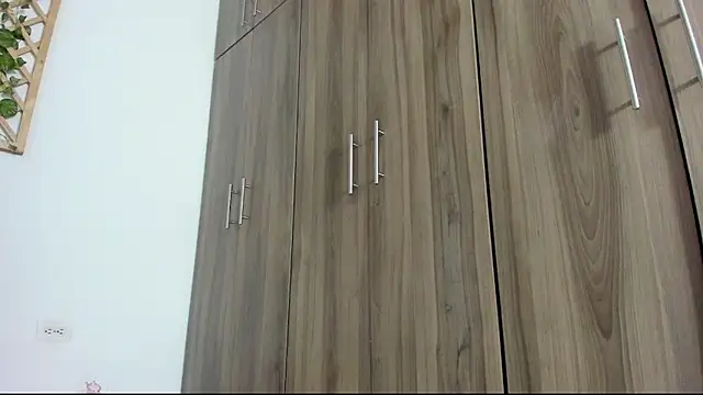 isa loves cum online show from 03-18-25, 06:39