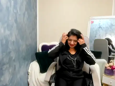 Snapshot of CrazyCorina chatting on 10-22-25, 02:27 CrazyCorina online show from 10-22-25, 02:27