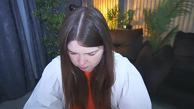 RosieMoons online show from 10-03-25, 07:26