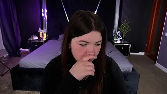 RosieMoons online show from 09-17-25, 07:27