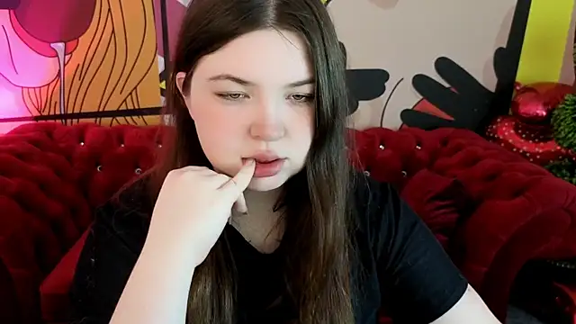 RosieMoons online show from 04-15-26, 07:40