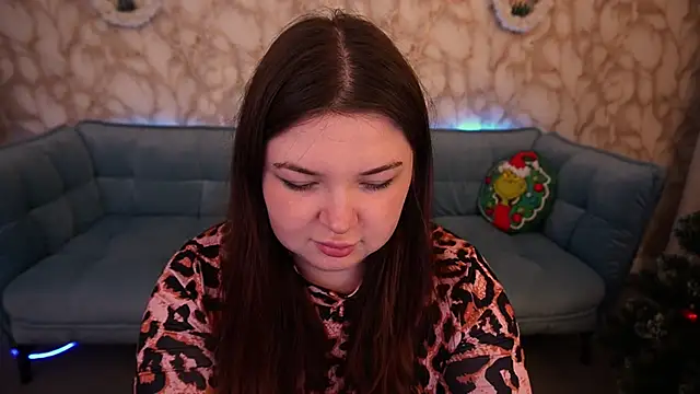 RosieMoons online show from 12-16-25, 08:35