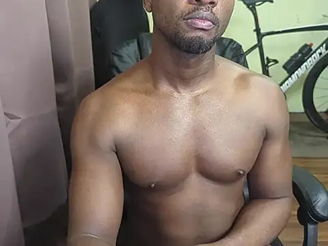 Apollodarkmn online show from 05-17-26, 02:33