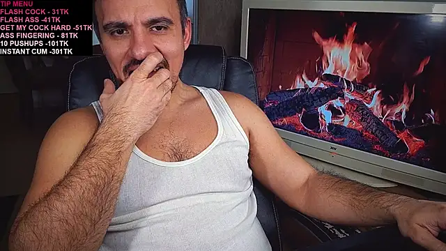 Snapshot of officeman7 chatting on 02-18-25, 04:36 officeman7 online show from 02-18-25, 04:36