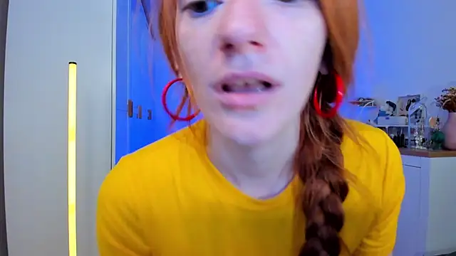 Aliceginger99 online show from 07-08-26, 01:23