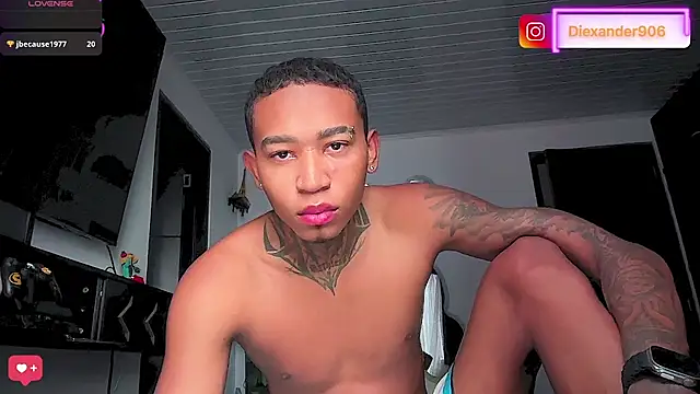 sexy blacks  online show from 06-17-26, 11:53