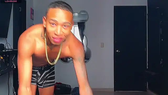sexy blacks  online show from 08-01-26, 01:09