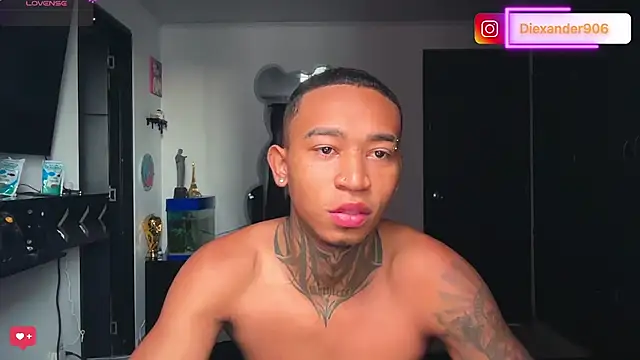 sexy blacks  online show from 08-05-26, 12:54