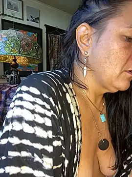 Snapshot of sexyasscougar chatting on 09-13-25, 09:37 sexyasscougar online show from 09-13-25, 09:37