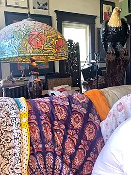 Snapshot of sexyasscougar chatting on 10-11-25, 06:31 sexyasscougar online show from 10-11-25, 06:31