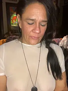 Snapshot of sexyasscougar chatting on 10-15-25, 06:22 sexyasscougar online show from 10-15-25, 06:22