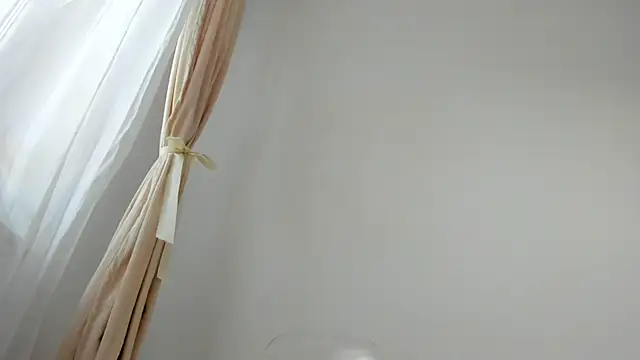 angeloflovee online show from 10-29-25, 05:17