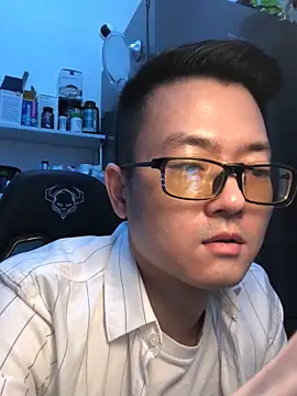 wangjian2324 online show from 05-08-26, 01:37