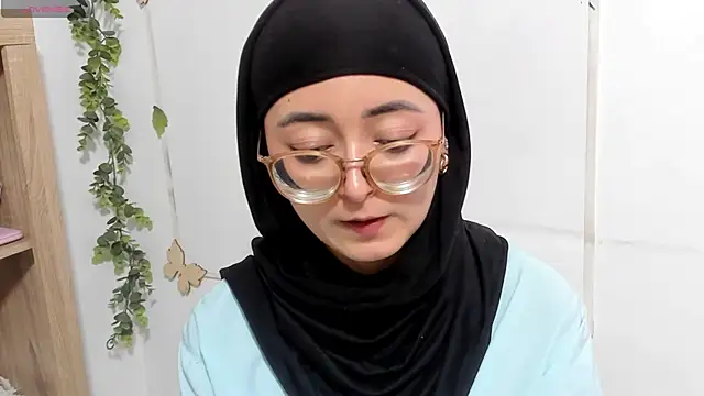 Snapshot of aysel_elid chatting on 06-11-26, 12:54 aysel elid online show from 06-11-26, 12:54