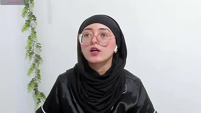 Snapshot of aysel_elid chatting on 01-13-25, 10:35 aysel elid online show from 01-13-25, 10:35