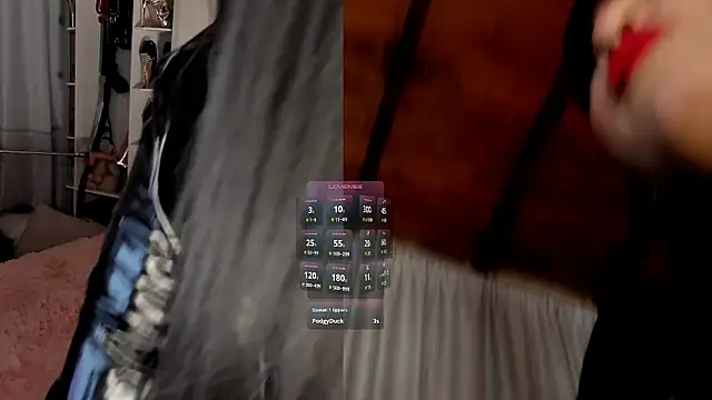 Snapshot of Nikole66_ chatting on 03-21-25, 04:06 Nikole66 online show from 03-21-25, 04:06