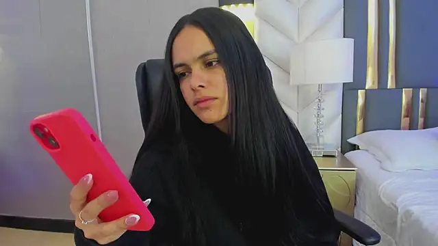 ChloeHarper  online show from 03-31-26, 11:45