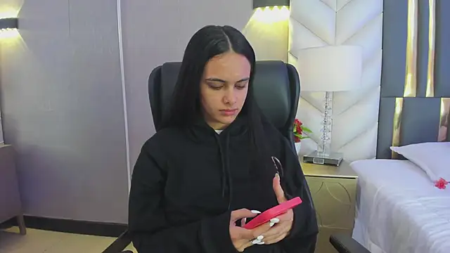 ChloeHarper  online show from 02-23-26, 11:44