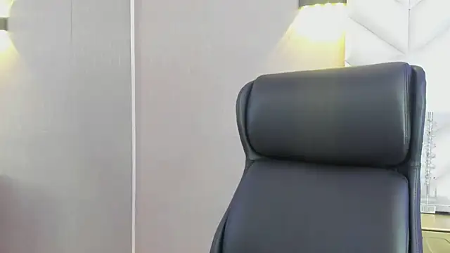 ChloeHarper  online show from 03-12-26, 11:47