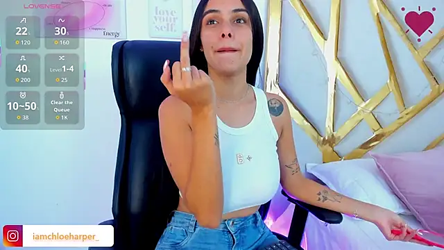 ChloeHarper  online show from 09-18-25, 07:50