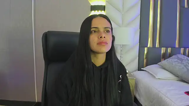 ChloeHarper  online show from 02-14-26, 11:54