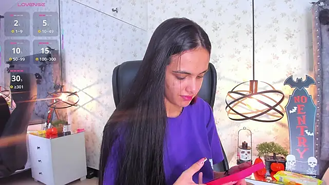 ChloeHarper  online show from 10-24-25, 01:43