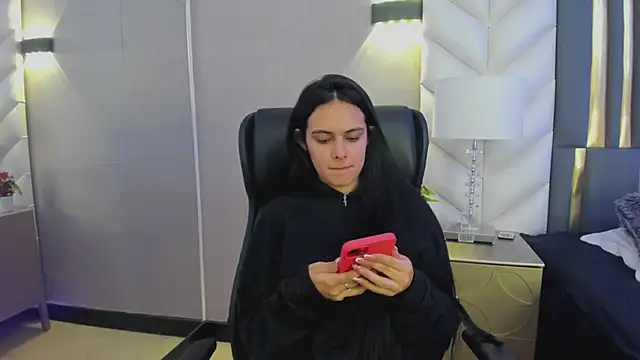 ChloeHarper  online show from 03-19-26, 11:43