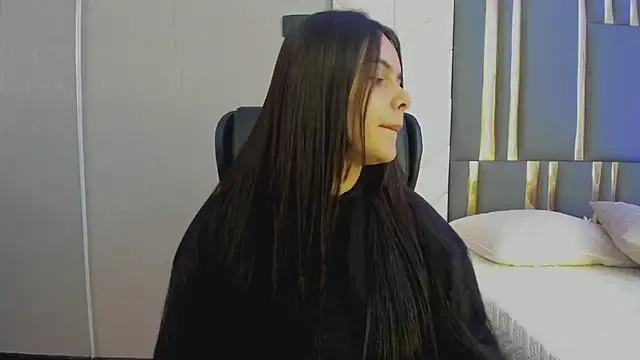 ChloeHarper  online show from 06-27-26, 12:22