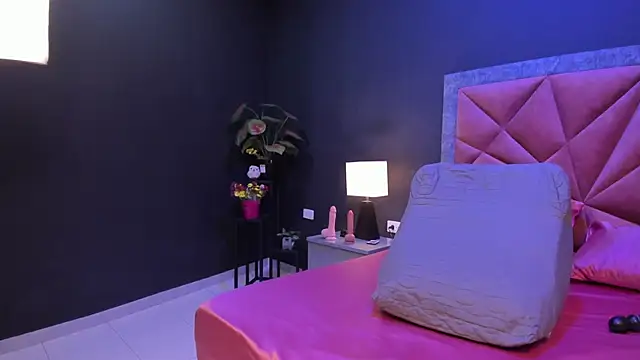 mia milff online show from 04-28-26, 07:18