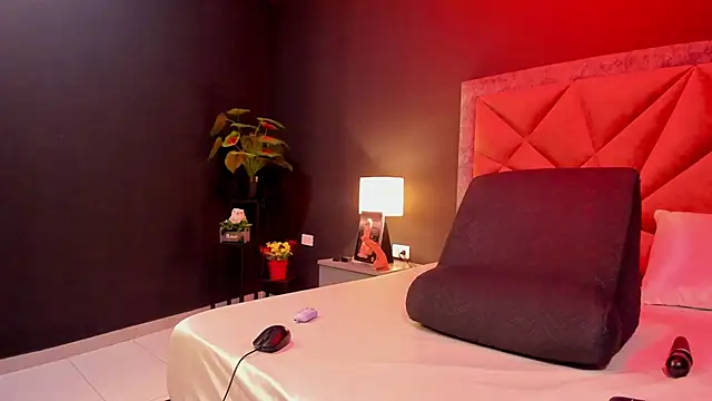 mia milff online show from 11-02-25, 06:35