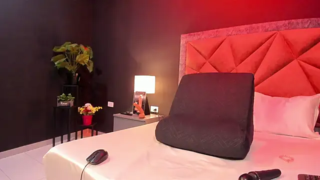 mia milff online show from 10-04-25, 07:04