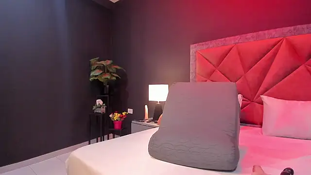 mia milff online show from 12-18-25, 06:56