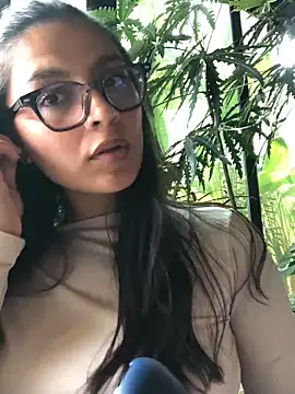 Gia Mazzon online show from 03-25-26, 05:23