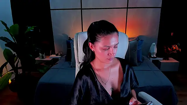 Gia Mazzon online show from 03-18-25, 09:32