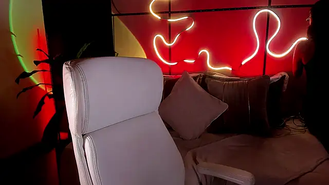 Gia Mazzon online show from 02-23-26, 04:18