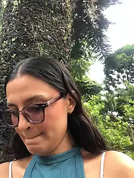 Gia Mazzon online show from 04-17-26, 04:10