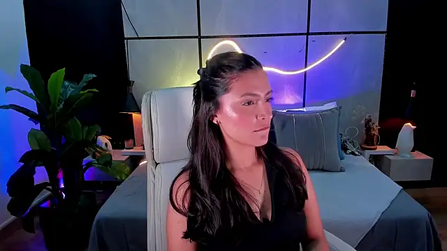 Gia Mazzon online show from 09-18-25, 03:26